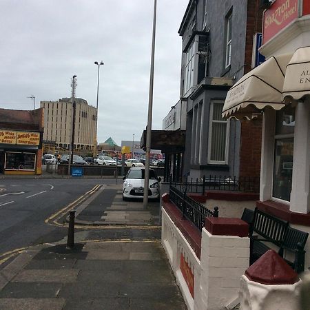 Shazron Hotel Blackpool Dış mekan fotoğraf